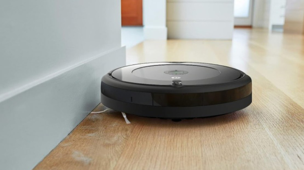 Робот-пылесос для пенсионеров: полезный помощник или пустая трата средств?